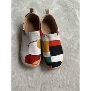 Women Size NWT UIN Slip On Shoes Canvas Comfortable Loafer "Hold that Color" 9